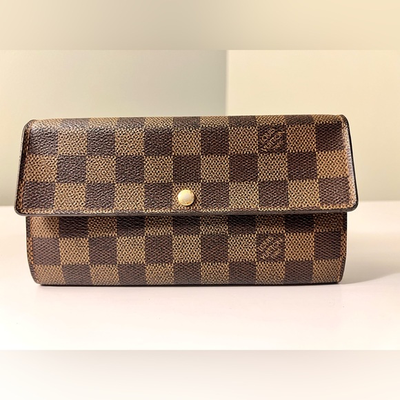 Louis Vuitton Damier Ebene Wallet - Picture 1 of 14